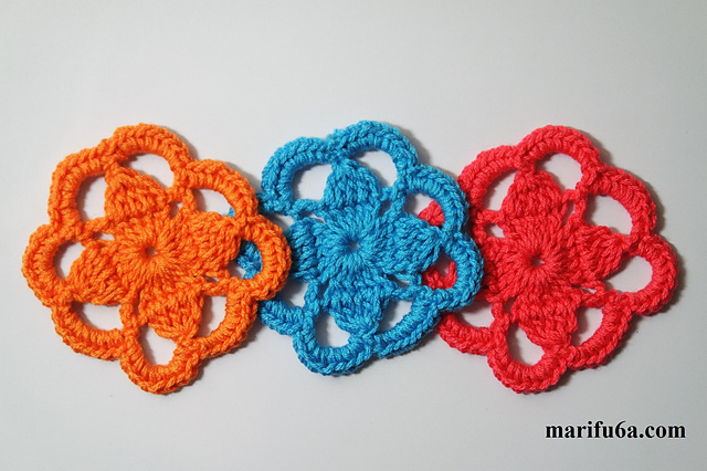 simple flowers squares