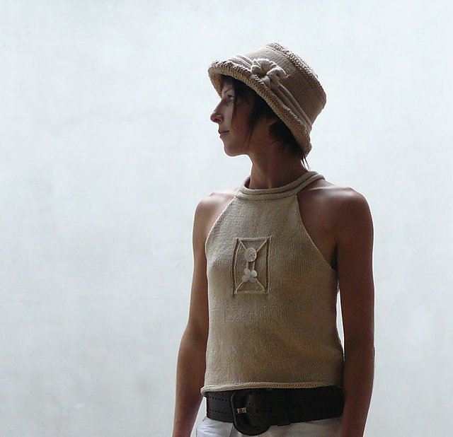 Ravelry: Pasticcino Tank | Débardeur pattern by Carole de Marne