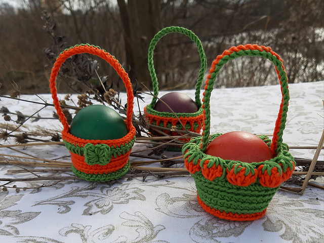Rustic Egg Holder Easter