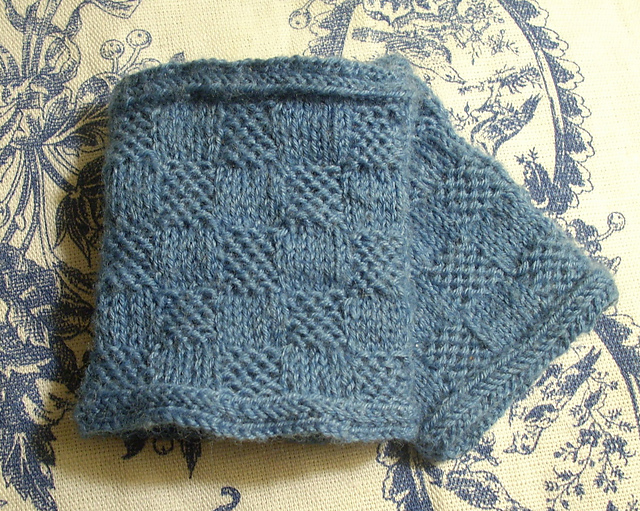 Cuffs in Two-End Knitting