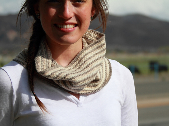 Uno, DOS, Tres Cowl