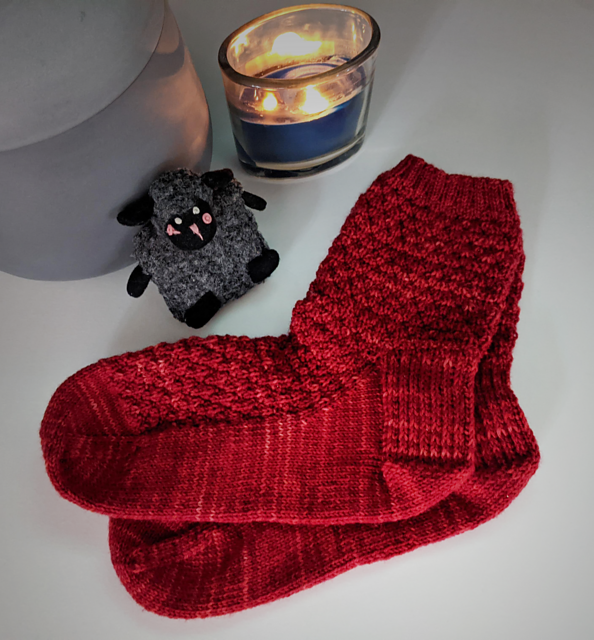 So Cozy Seer Sucker Socks