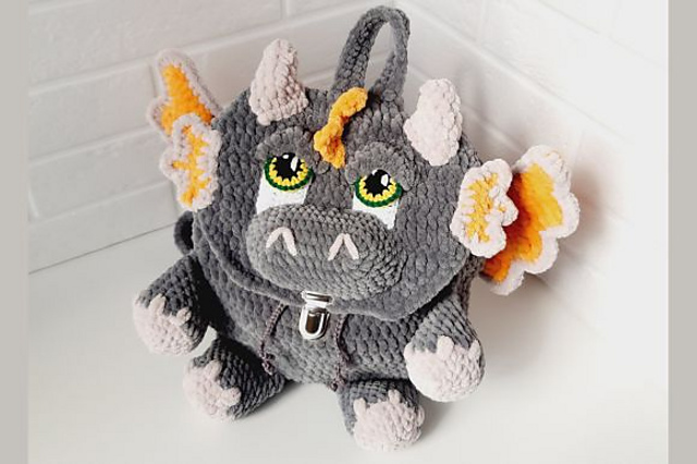 Dragon baby backpack
