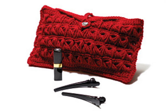 Broomstick Clutch