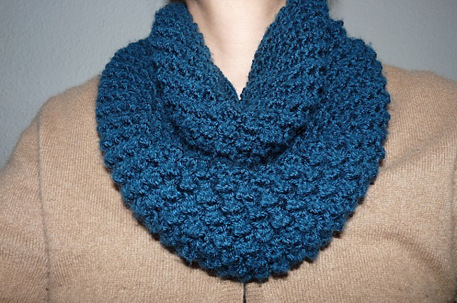 Rain drops cowl
