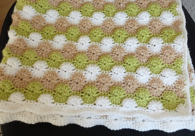 Baby girl shell blanket