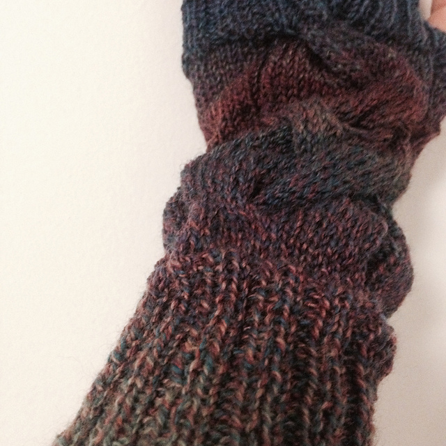 Fingerless Cabled Mitts