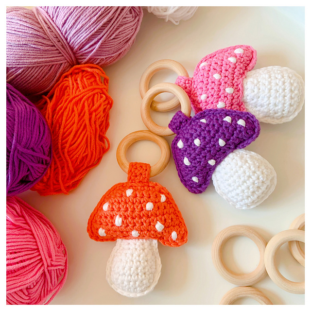 Toadstool Rattle