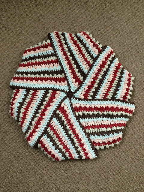s(p.26) Hexagon Cushion
