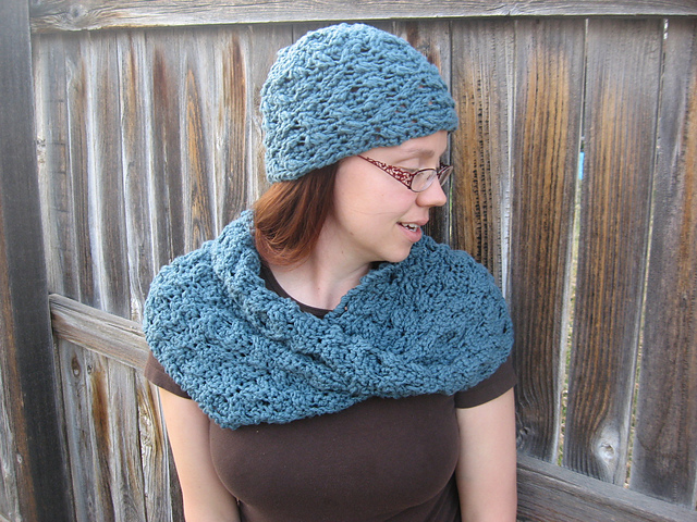 Warm Your Sweetheart Hat and Cowl