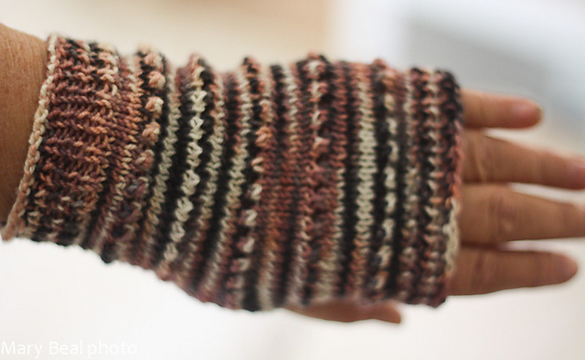 Spikey Wristers