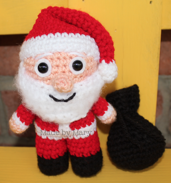 Santa Christmas Mini Amigurumi