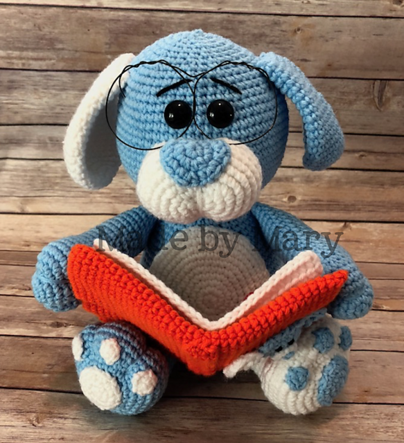 Reading Puppy Amigurumi