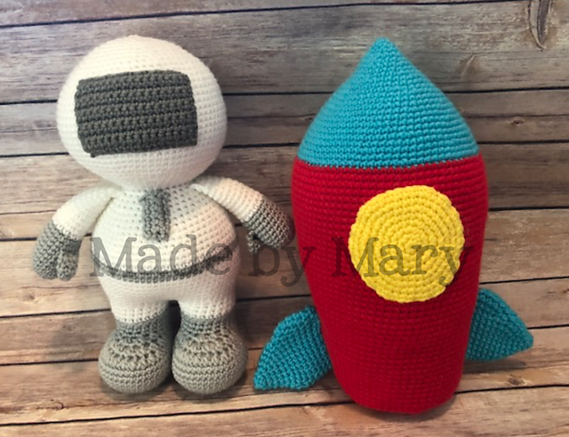 Astronaut and Rocketship Amigurumi