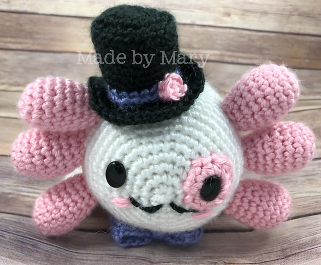 Roscoe the Aristi-Cotl Amigurumi