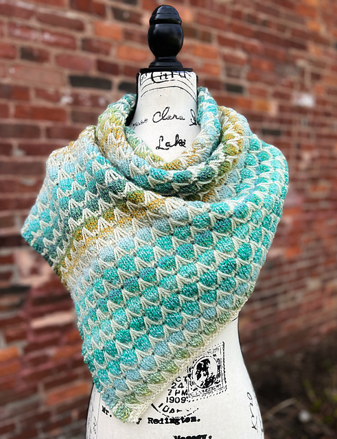 Lady Whistledown Cowl