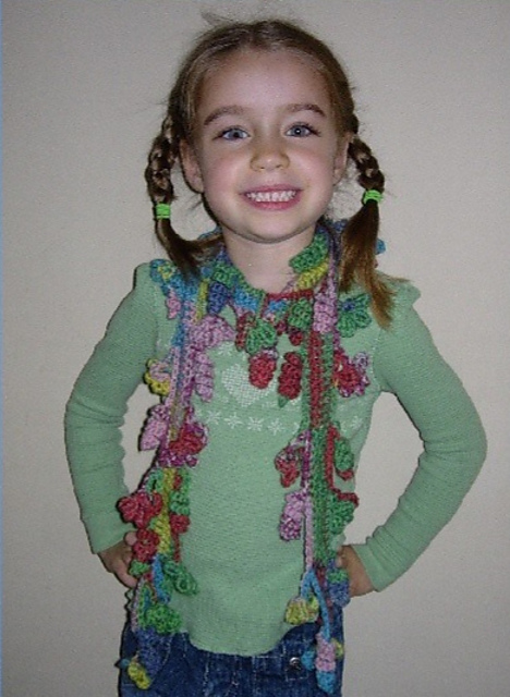 Girl's Curlique Scarf