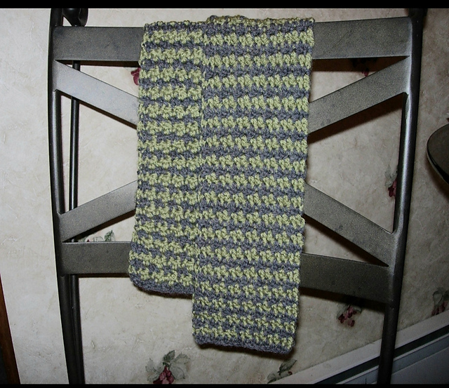 Houndstooth-Check Scarf