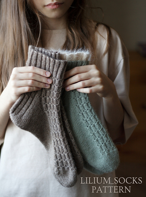 Lilium Socks