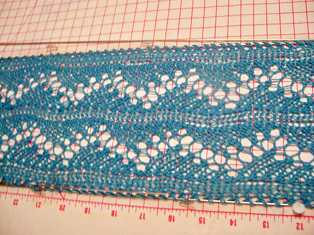 Vine Lace Zig Zag