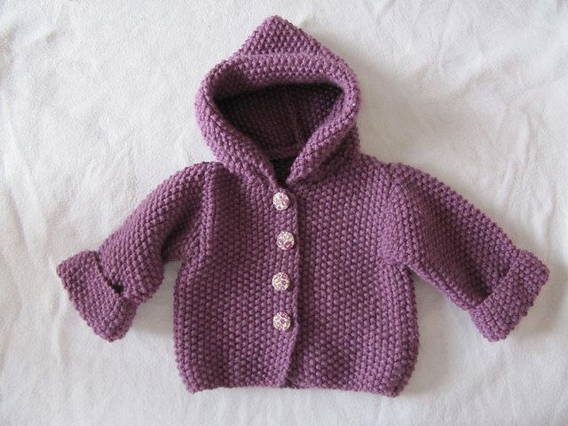 Veste rose à capuche (C'est à croquer)