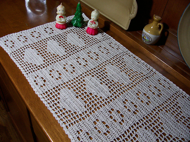 Filet Dresser Scarf