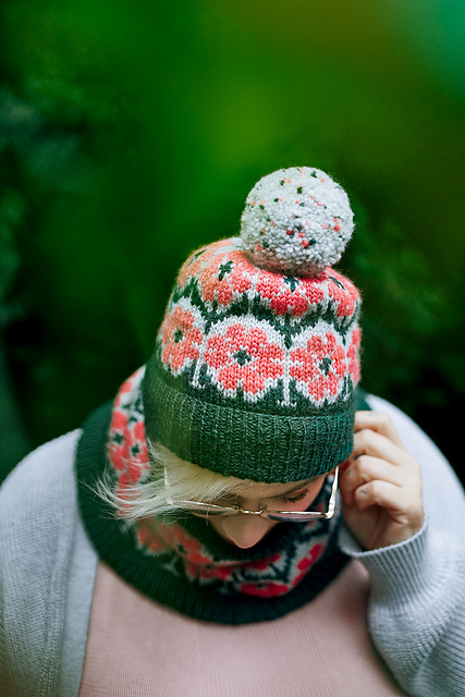 Ravelry: Floral The Way pattern by Maxim Cyr