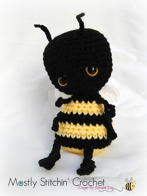 Comber the Bee Cuddle Bug