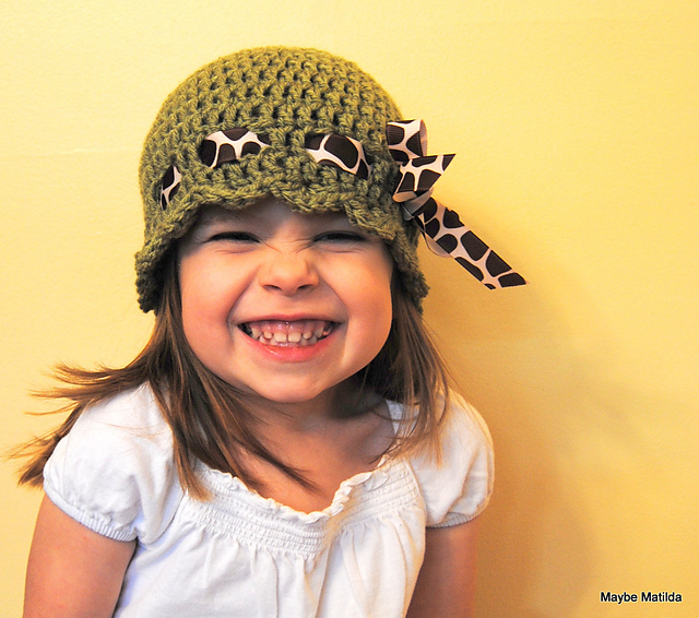 Baby and Toddler Scalloped Flapper Hat with Ribbon