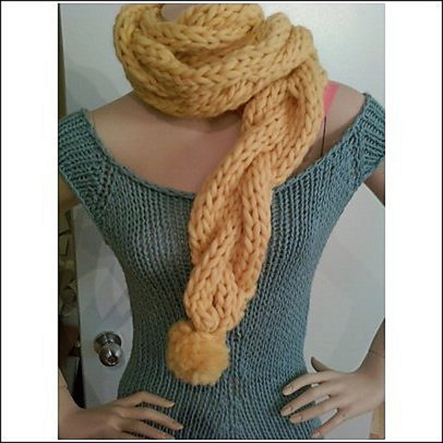 Mega Cabled Scarf