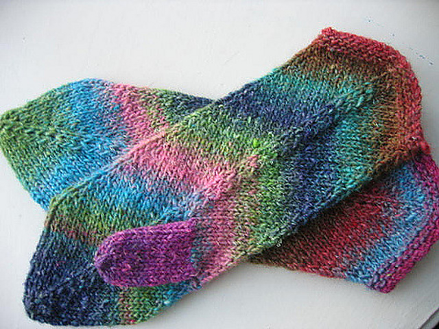Mitered Mittens (May) WG06 SO06