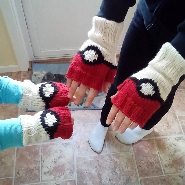 Pokeball Mitts