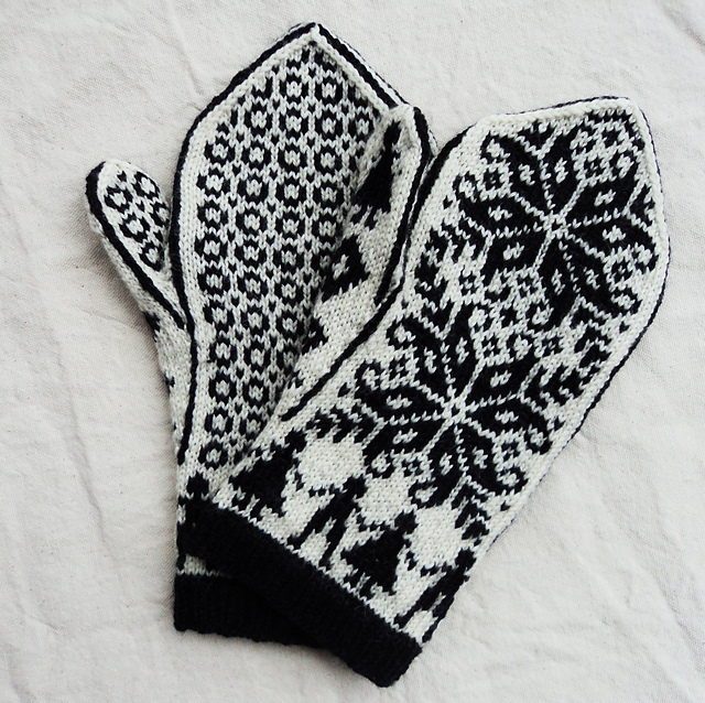 Snø Day Mittens