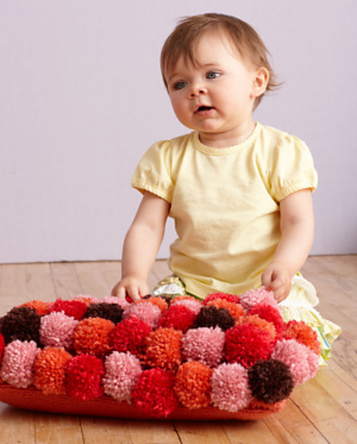 Pom-Pom Pillow