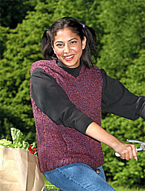 Hooded Sleeveless Pullover