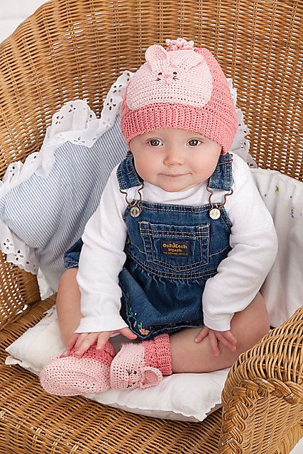 Bunny Hat & Booties (Hat)