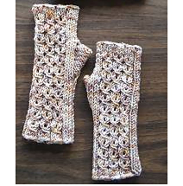 Merino 5 Eyelet Ribbed Fingerless Gloves