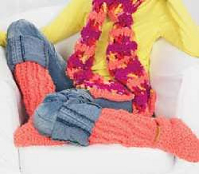 Legwarmers and Slippers Set (legwarmers)
