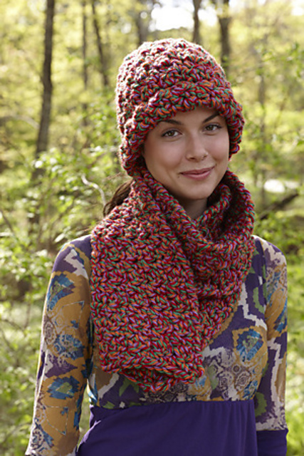 Berry Bloom Hat and Scarf