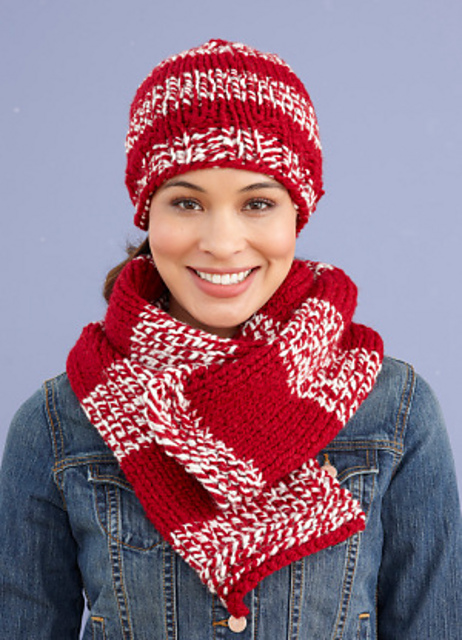 Collegiate Hat and Scarf (Scarf)