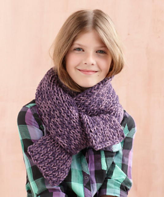 Loom Double Knit 2 Ball Scarf #L0103