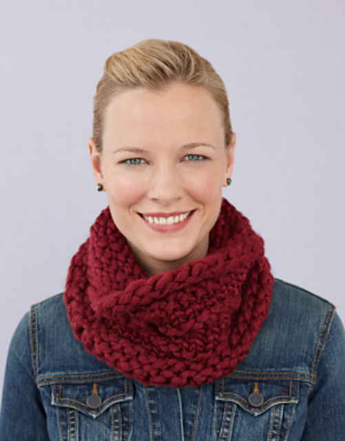 Loom Knit Ridged Cowl #L10241