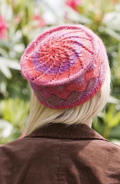 Chroma Entrelac Hat and Fingerless Mitts (Hat)
