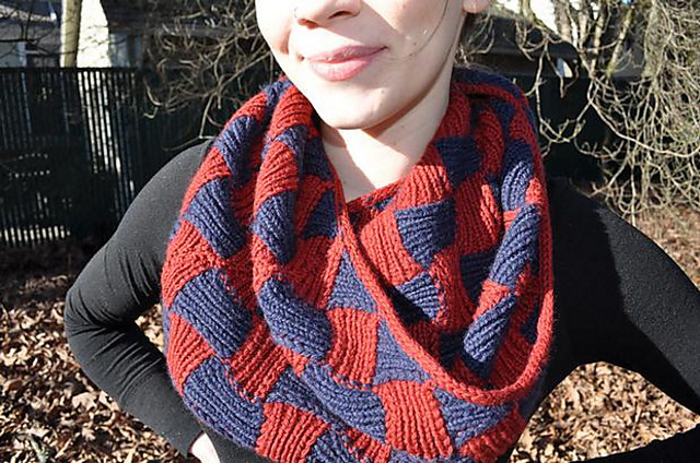 Auntie's Entrelac Scarf