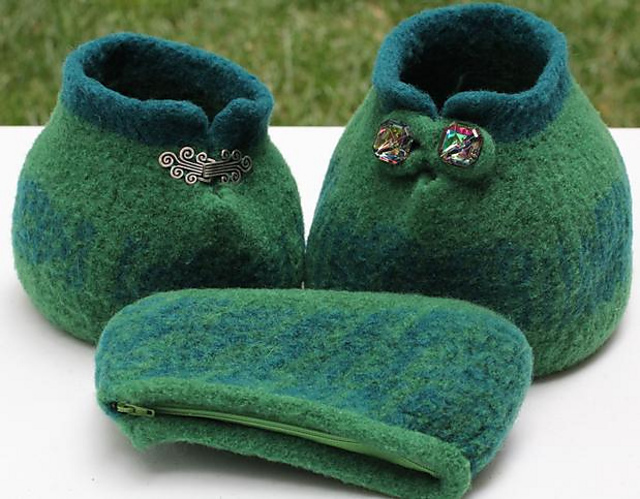 Large & Small Slip Stitch Yarn Bowls & Accessory Pouch: Bowls