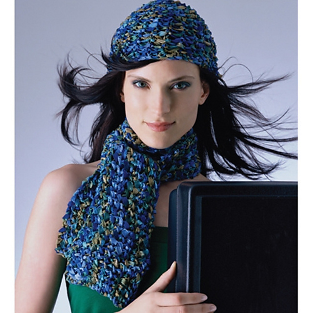 #26 Yarnover Hat & Scarf (Scarf)
