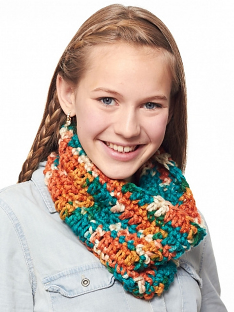 Basic Crochet Cowl