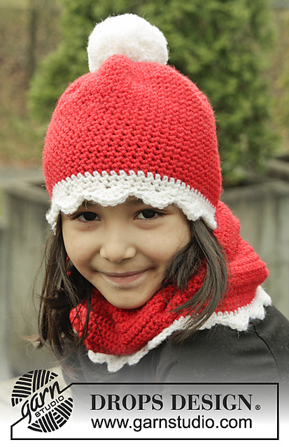 Ravelry: 0-1054 Santa's Favorite Neck Warmer pattern by DROPS design