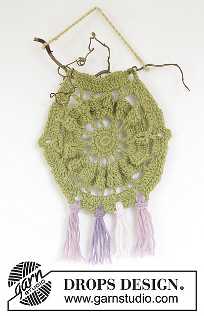 0-1118 Hexagon dream catcher