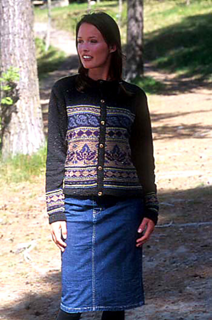0-21 Jacket/jumper with pattern borders
